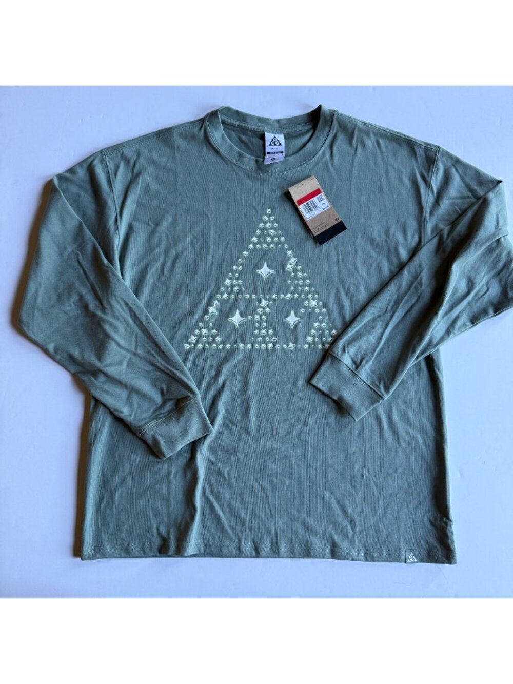 Nike ACG Dri-FIT Green Long Sleeve Graphic T-Shirt - Men's Large
